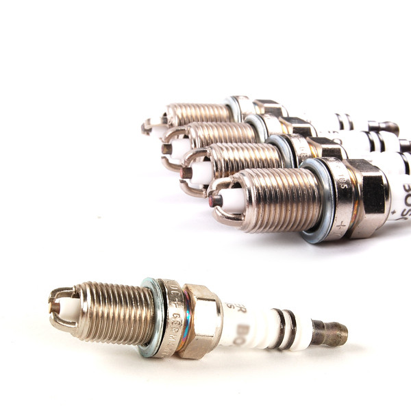 F7LTCR 7402 auto spark plug for Volkswagen Audi